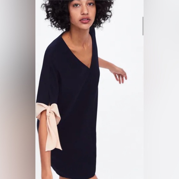 Zara Navy Blue Blouse with Cream Bow Details EUC XL - Picture 6 of 6